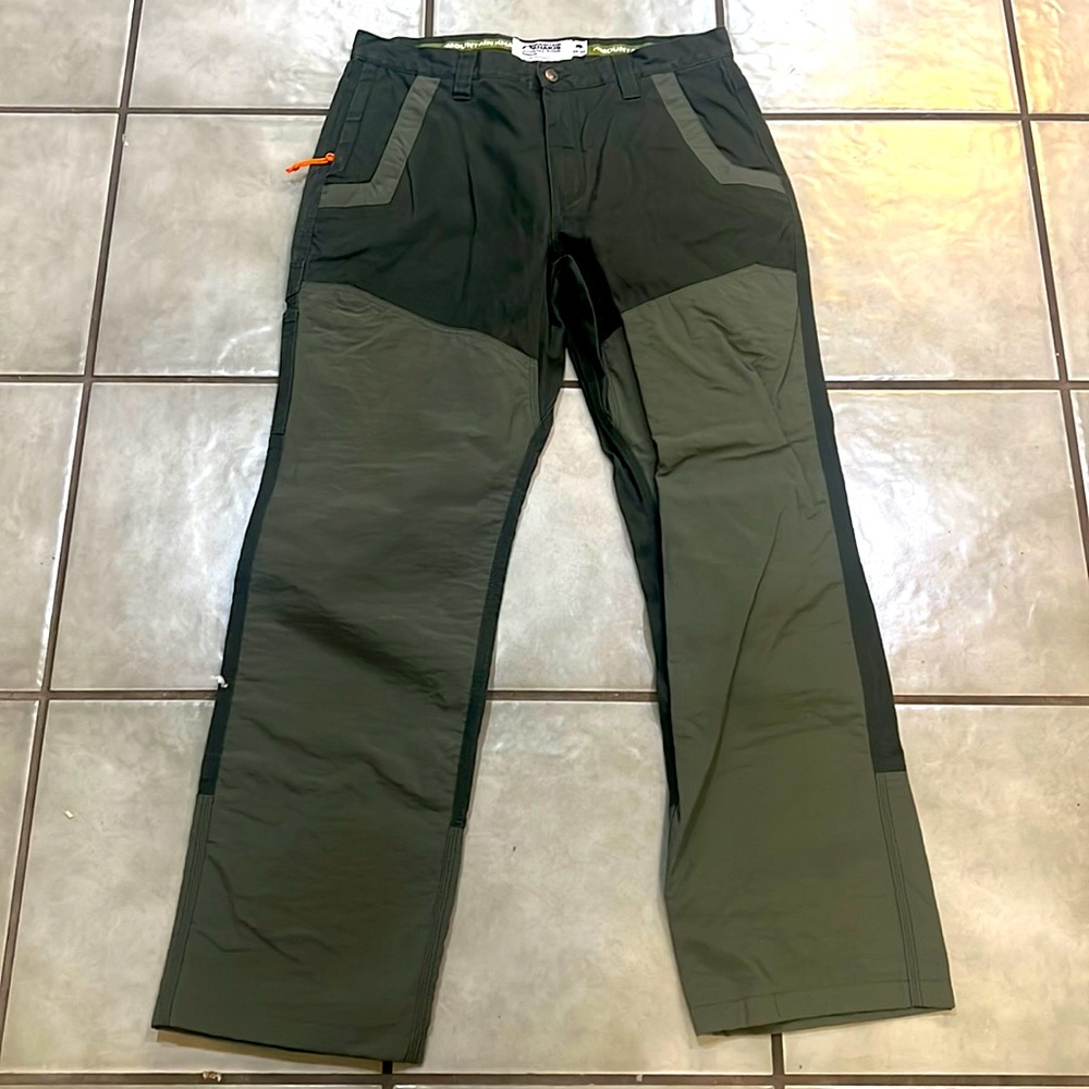 Mountain khakis field brush pants
